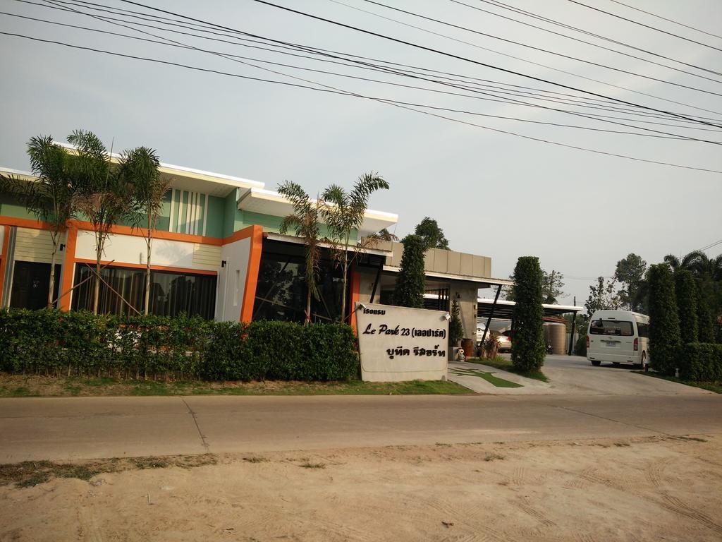 Le Park 23 Boutique Resort Roi Et Extérieur photo